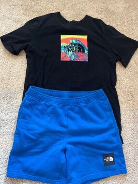 North Face outfit boy size 14/16